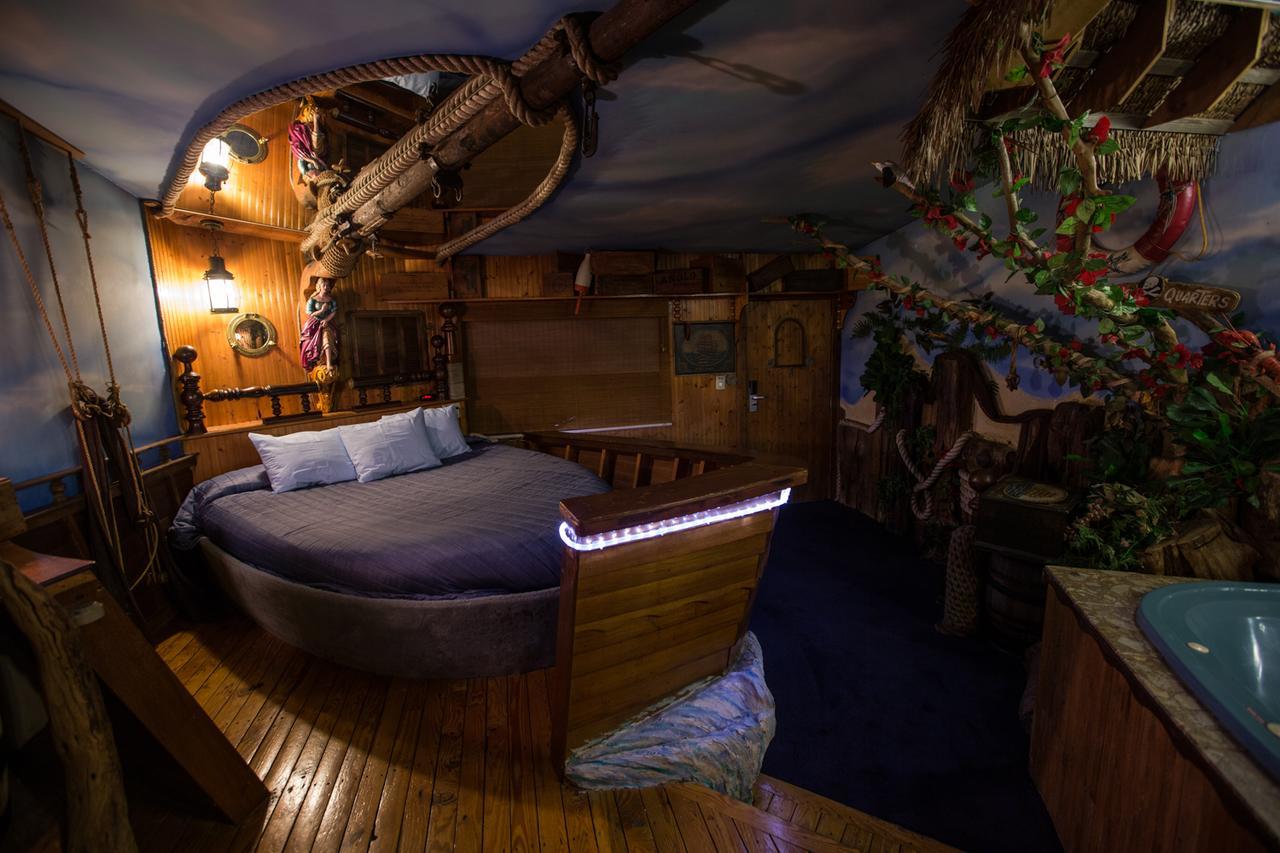 Feather Nest Inn (Adults Only) Cherry Hills Village Екстериор снимка